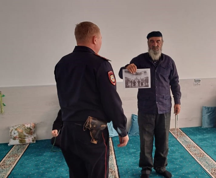 В Новоселицком округе полицейские совместно с общественниками провели профилактические мероприятия «Нет ненависти и вражде».